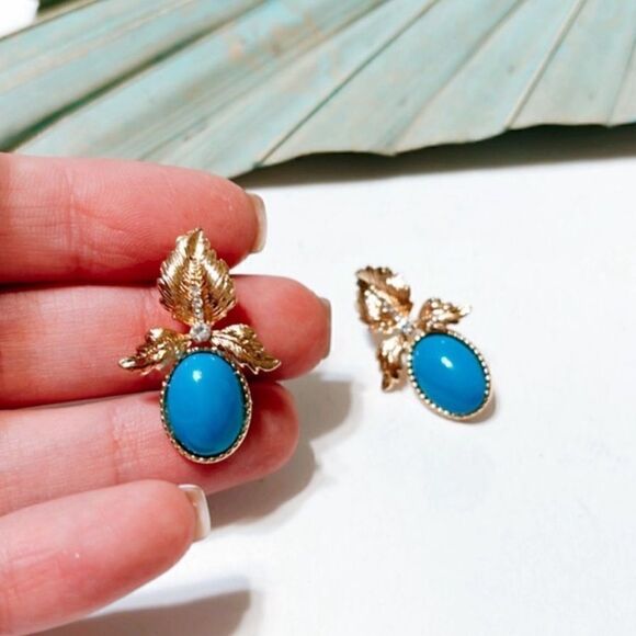 Vintage Leaf Earrings N1439 - Picture 5 of 5